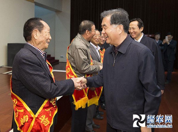 汪洋與中國種業十大功勛人物全國十佳農民座談